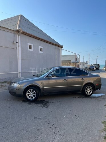 Volkswagen Passat 2002, 323,000 km - 1.8 l - Sumqayıt