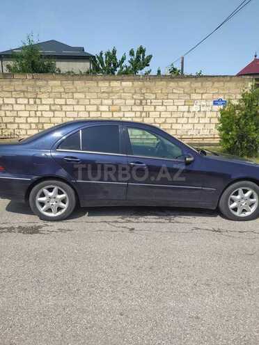 Mercedes C 240 2000, 300,000 km - 2.6 l - Quba