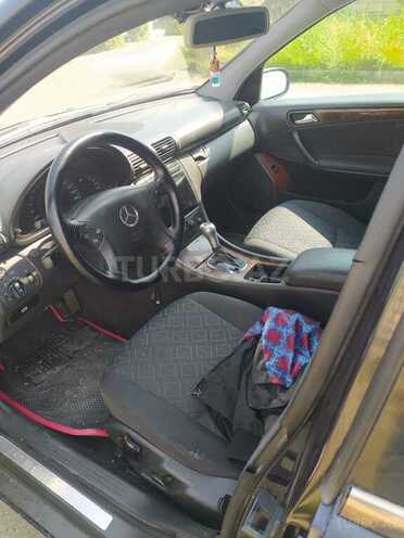 Mercedes C 240 2000, 300,000 km - 2.6 l - Quba