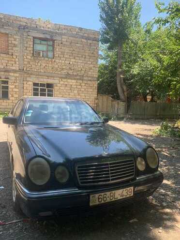 Mercedes E 280 1998, 330,000 km - 2.8 l - Mingəçevir