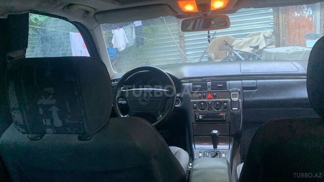 Mercedes E 280 1998, 330,000 km - 2.8 l - Mingəçevir