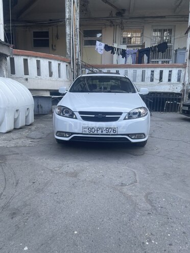 Chevrolet Lacetti-1