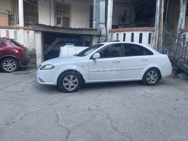 Chevrolet Lacetti-2