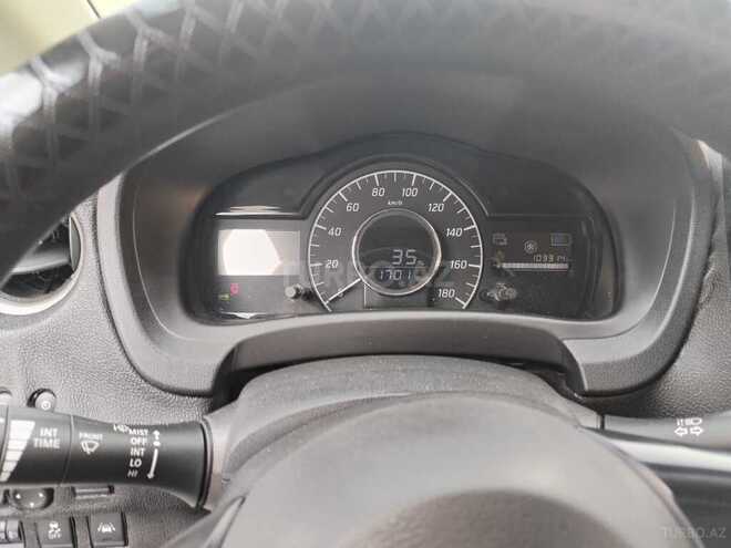 Nissan Note-6