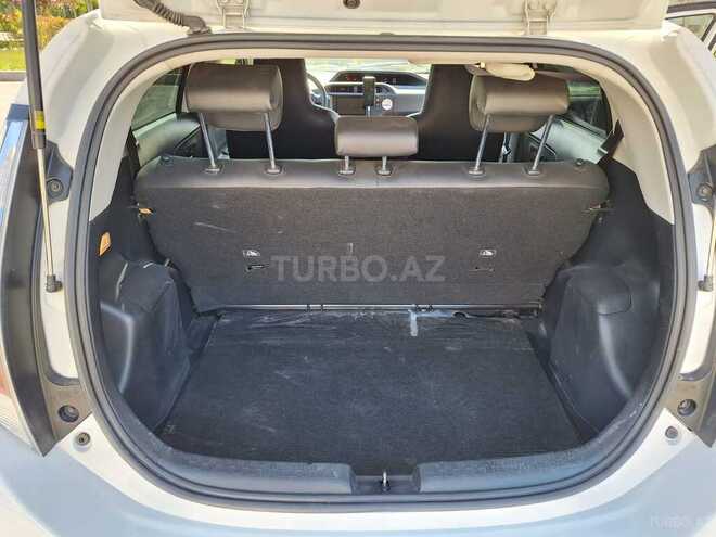 Toyota Aqua 2016, 126,000 km - 1.5 l - Bakı