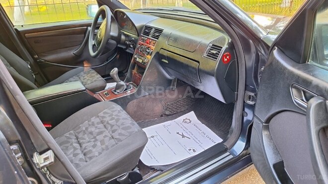 Mercedes C 180-7