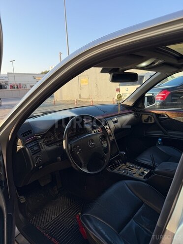 Mercedes E 280 2000, 384,585 km - 2.8 l - Bakı