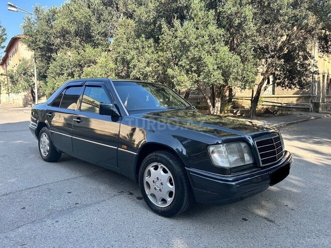 Mercedes E 250 1993, 370,000 km - 2.5 l - Bakı