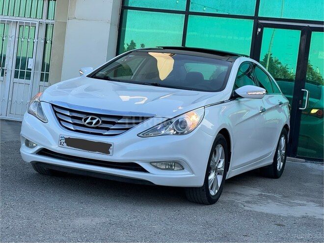 Hyundai Sonata-4