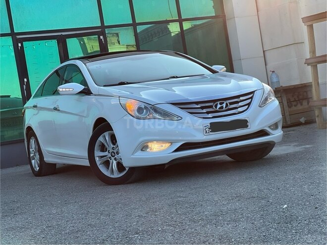 Hyundai Sonata-1