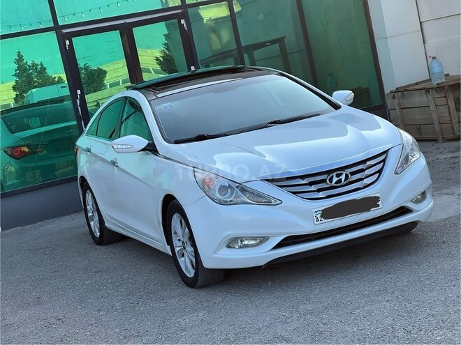 Hyundai Sonata-6
