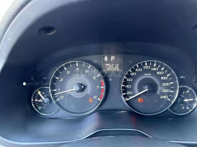 Subaru Legacy-10