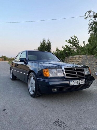 Mercedes E 260 1990, 292,000 km - 2.6 l - Bakı