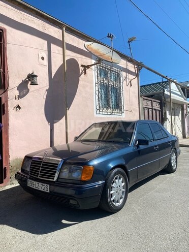 Mercedes E 260 1990, 292,000 km - 2.6 l - Bakı
