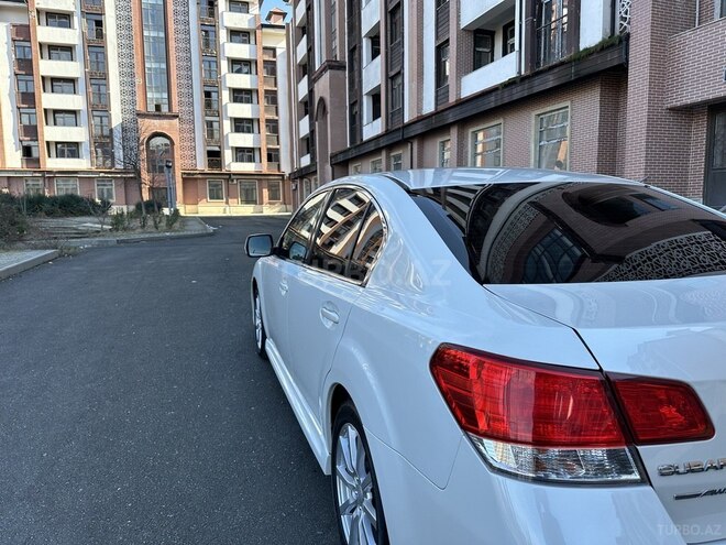 Subaru Legacy-7