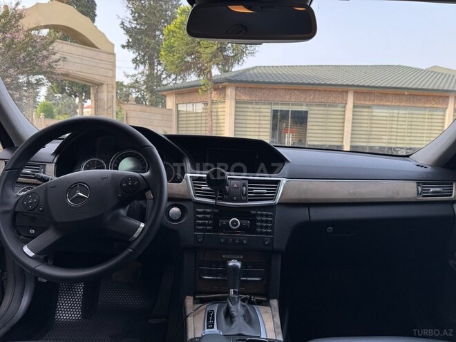 Mercedes E 250 2009, 280,000 km - 2.2 l - Xaçmaz