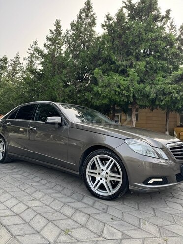 Mercedes E 250 2009, 280,000 km - 2.2 l - Xaçmaz
