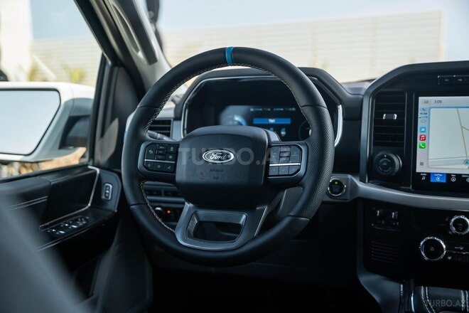 Ford F-150-18
