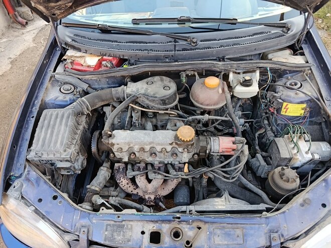 Opel Vita 1995, 140,000 km - 1.4 l - Bakı