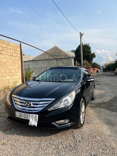 Hyundai Sonata-1