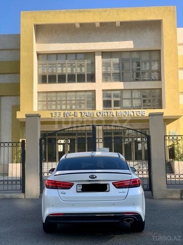 Kia K5-6
