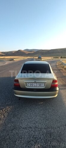 Opel Vectra 1996, 200,000 km - 1.8 l - Siyəzən