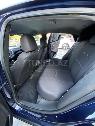 Chevrolet Malibu-14