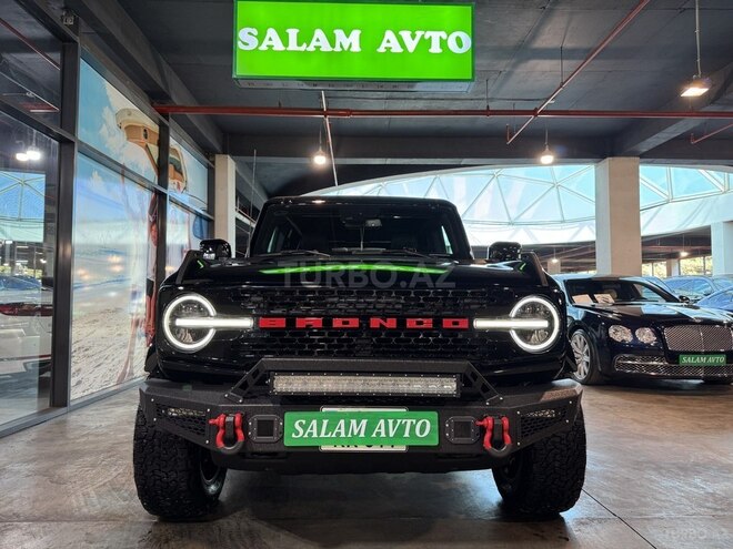 Ford Bronco-2