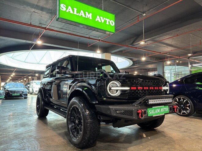Ford Bronco-1