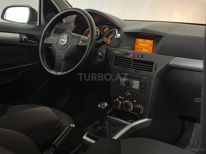 Opel Astra-14
