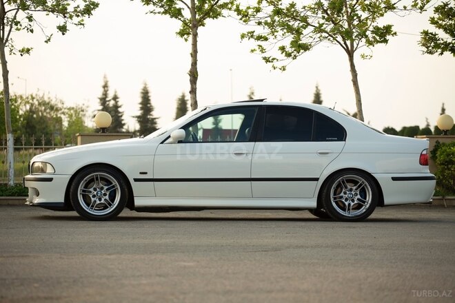BMW 530-8