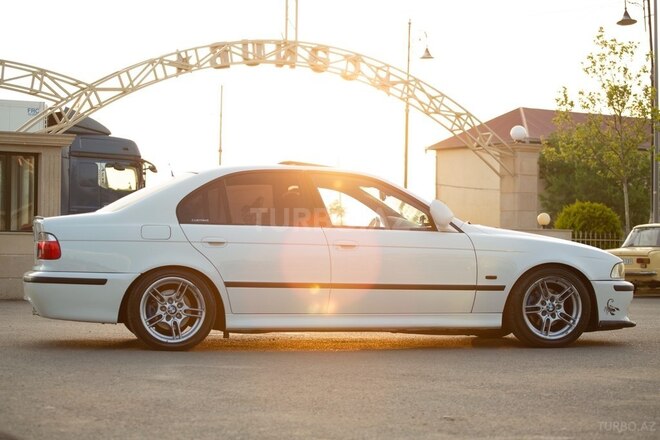 BMW 530-15