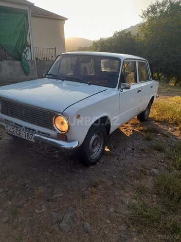 LADA (VAZ) 21011 1975, 80,000 km - 1.3 l - Yardımlı