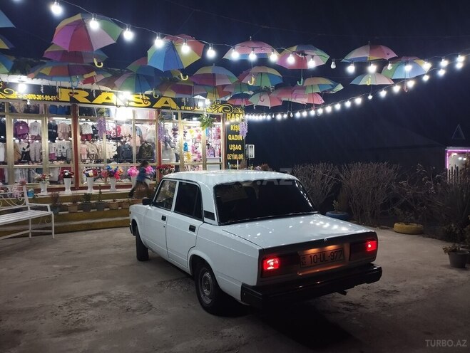 LADA (VAZ) 2107 2007, 65,866 km - 1.6 л - Saatlı