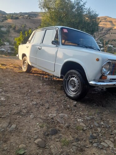 LADA (VAZ) 21011 1975, 80,000 km - 1.3 l - Yardımlı