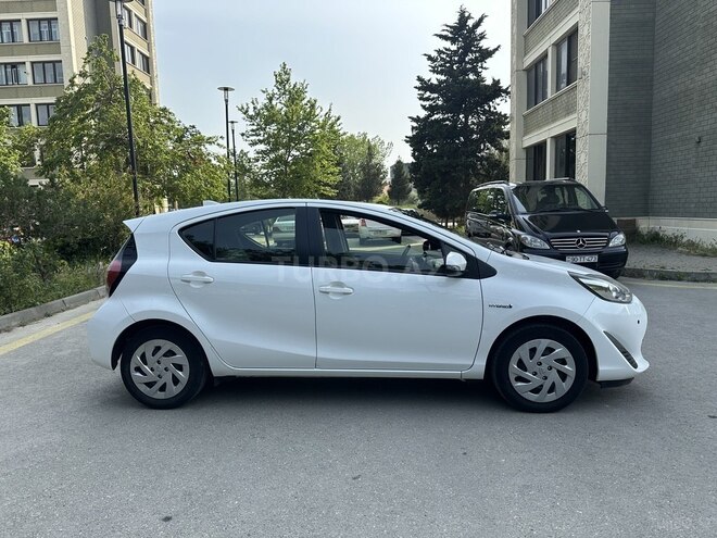 Toyota Aqua 2018, 118,500 km - 1.5 l - Bakı
