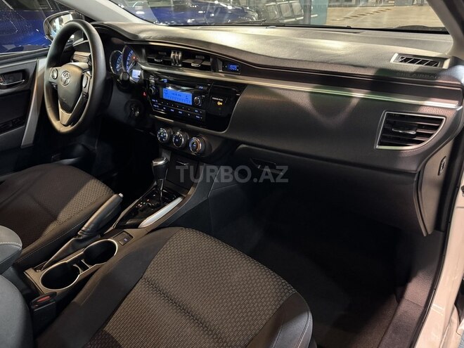 Toyota Corolla 2015, 247,000 km - 1.6 l - Bakı