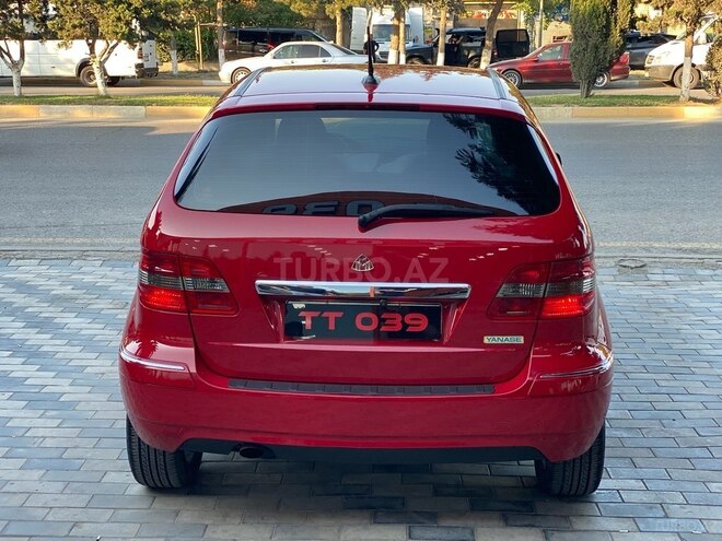 Mercedes B 170-9