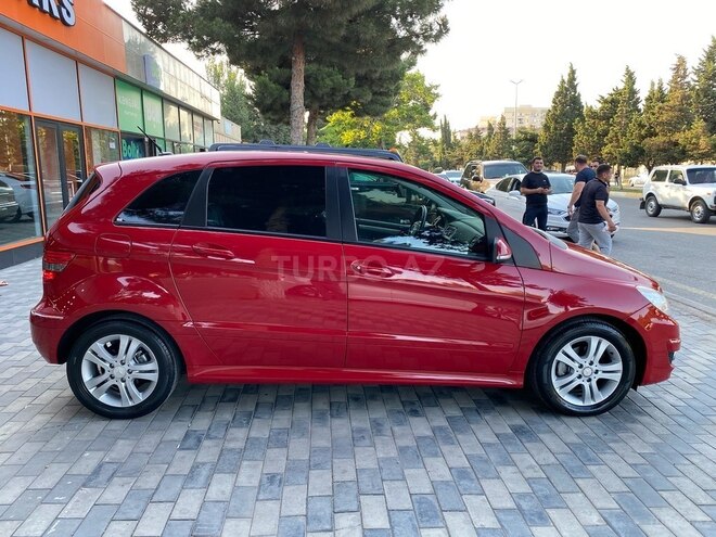 Mercedes B 170-4
