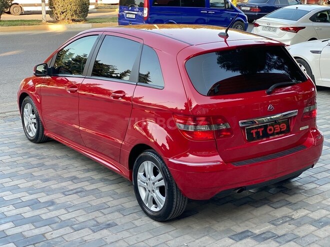 Mercedes B 170-11