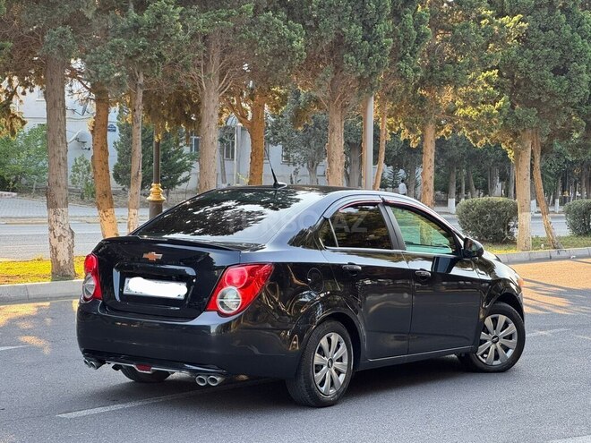 Chevrolet Aveo-7