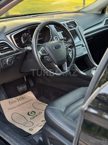 Ford Fusion (North America)-16