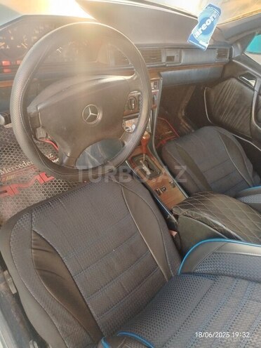 Mercedes E 230 1992, 452,374 km - 2.3 л - Sumqayıt
