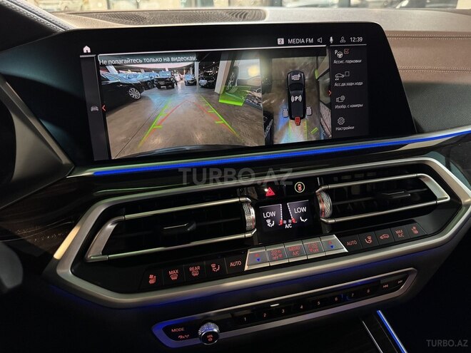 BMW X7-17