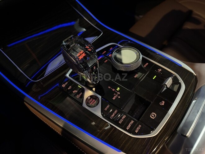 BMW X7-16