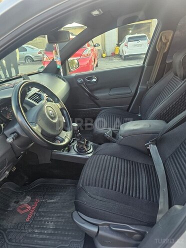 Renault Megane-6