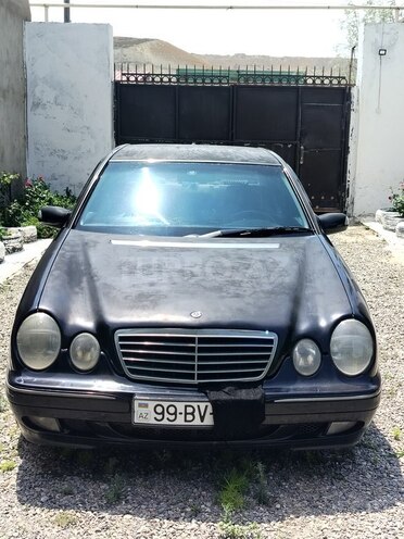 Mercedes E 240 1999, 343,357 km - 2.4 l - Bakı