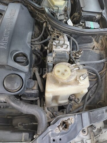 Mercedes E 240 1999, 343,357 km - 2.4 l - Bakı
