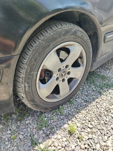 Mercedes E 240 1999, 343,357 km - 2.4 l - Bakı