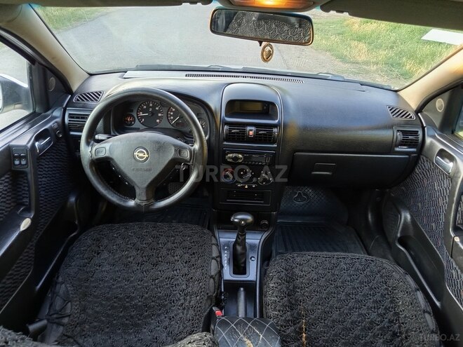 Opel Astra 2002, 245,000 km - 2.0 l - Bakı